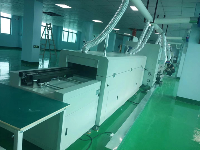 全自動(dòng)涂覆機(jī)流水線(xiàn)-手機(jī)主板行業(yè)